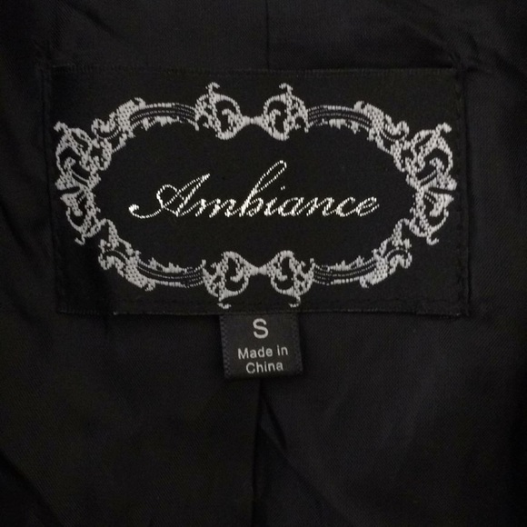 Charcoal gray coat - Picture 2 of 4